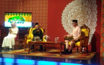 Profil Derichard H. Putra, Penulis Buku Budaya Melayu Riau
